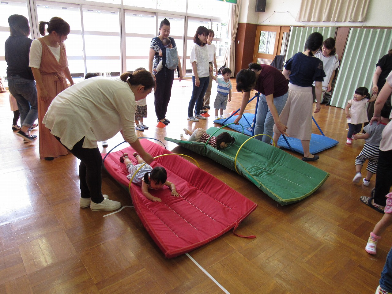 6 21 プレ保育 わくわく 合同お楽しみ保育 親子体操でした 京急幼稚園